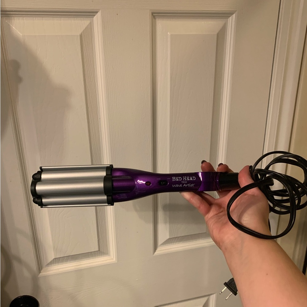 NEVER USED hair waver